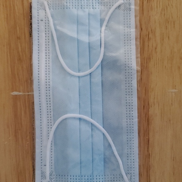 Travel First Aid/Sick Kit - Picture 8 of 10